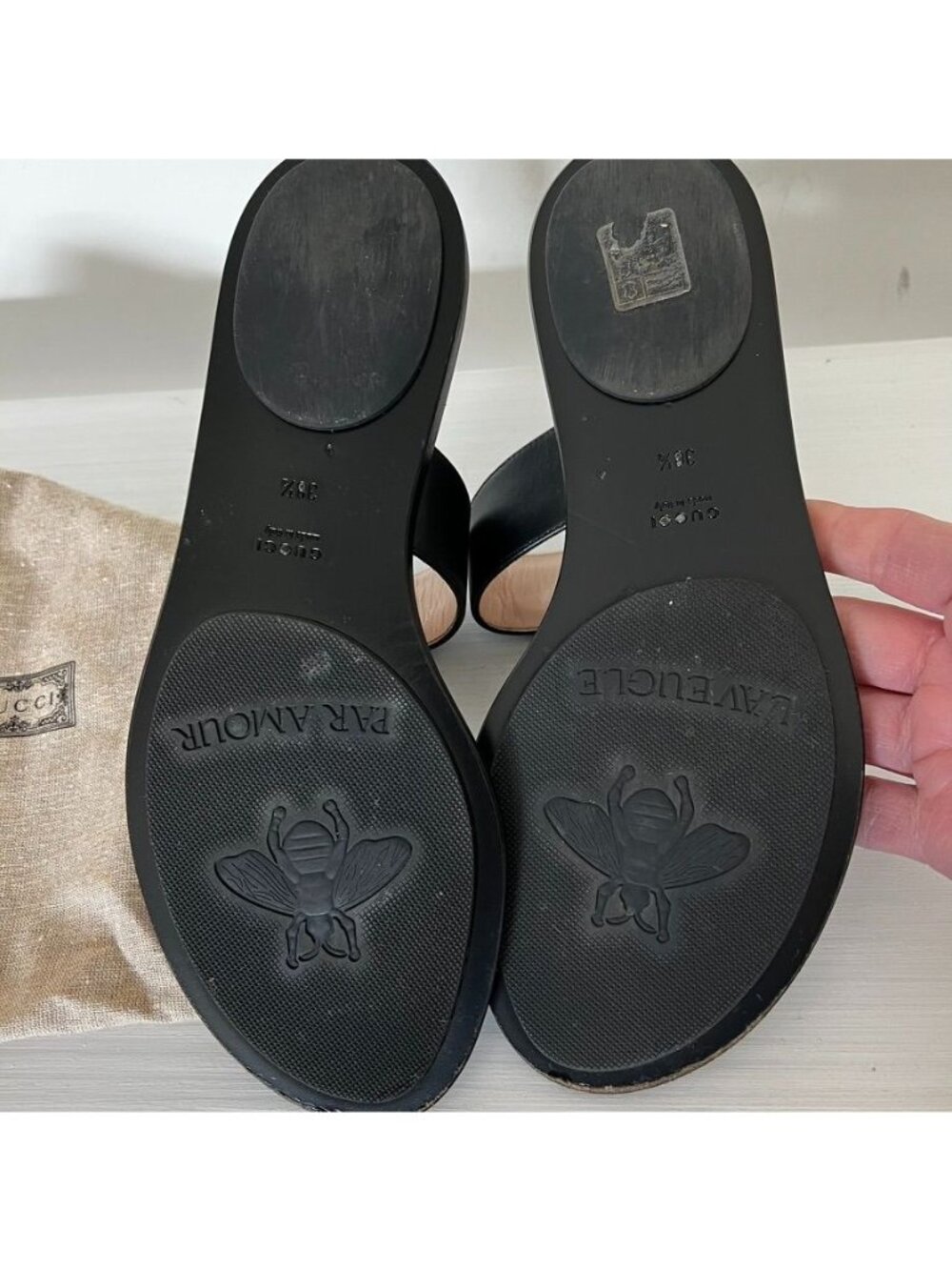 Gucci Women's Sz 8.5 Authentic GG Marmont Black Leather Thong Sandals Luxury - Picture 2 of 11